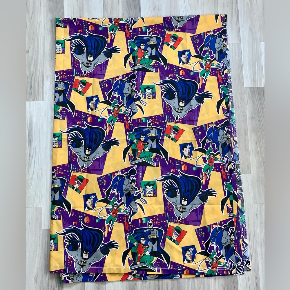 Vintage 1995 Batman Comic Cartoon Twin Bed Sheets Set (Flat And Fitted Sheet)